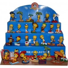 Lot de 24 figurines "TITI" en résine. Hauteur : 9 a 10 cm environ -...